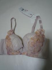 Wacoal Lasee、C65、ブラジャー