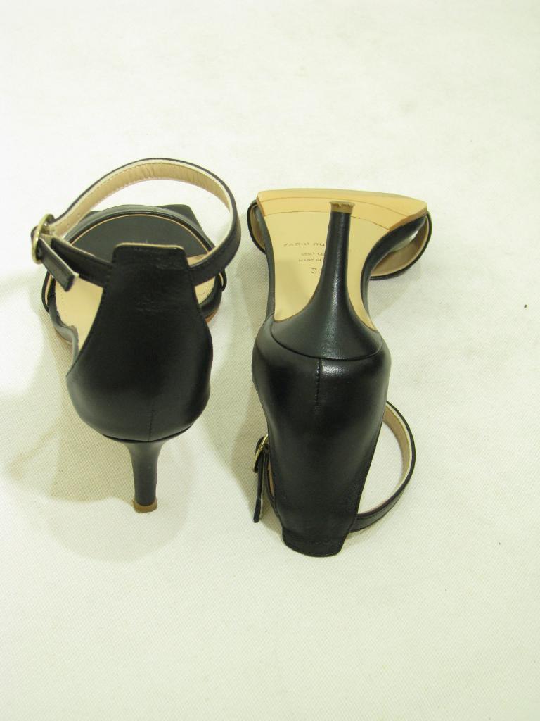 F06306 美品 FABIO RUSCONI ミュール サンダル ：36 F06306 美品 FABIO RUSCONI ミュール サンダル ：36 - メルカリ