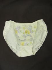 Triumph、Mサイズ、ショーツ